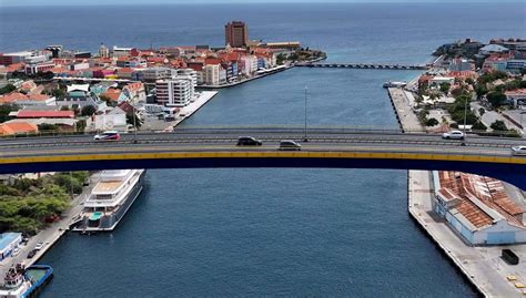 Tour por Willemstad con degustación de licor, Curacao - Central de Reservas