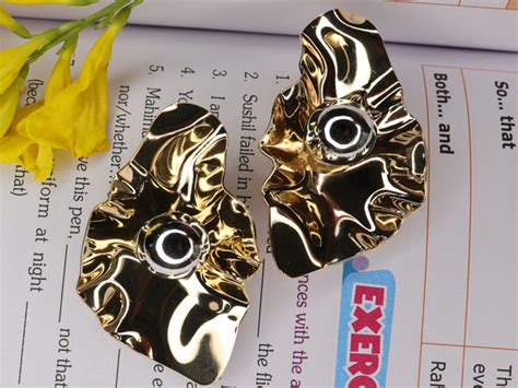 Classy irregular Design Korean Earrings – Merakitrendsjaipur.com