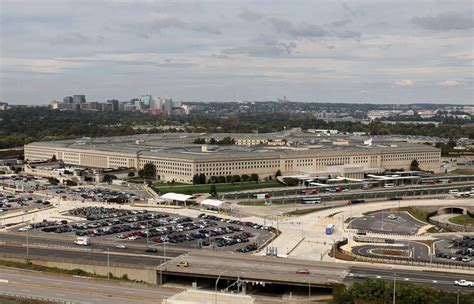 Pizza outlets witness unusual late-night spike in orders near Pentagon ...