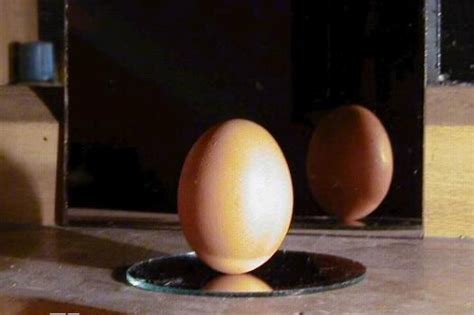 鸡蛋立起来是不是迷信 迷信鸡蛋站起来的原理