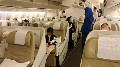Saudi Arabian Airlines Business Class 的图像结果