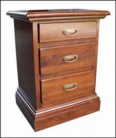 mobili in arte povera roma comodini classici arte povera massello la commode di mobili in arte povera roma comodini classici arte povera massello la commode di