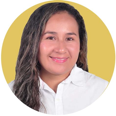 Rosario Becerra's Instagram, Twitter & Facebook on IDCrawl