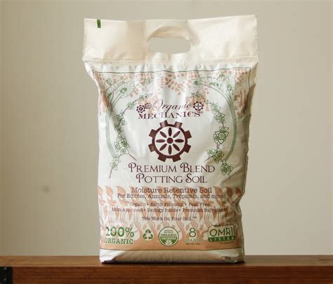 Peat-Free Potting Soil: Here's How to Find It - Gardenista