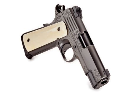 NIGHTHAWK CUSTOM VIP COMMANDER BLACK 45CAL | The Gun Parlor | Worcester ...