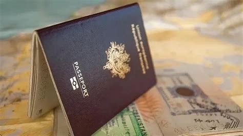 国外留学出国签证visa特写高清图片下载-正版图片501424346-摄图网