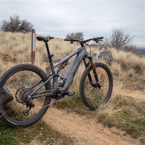 Rónán Dunne Talks About injury, Recovery, and Red Bull Hardline 2025 - BikeMag