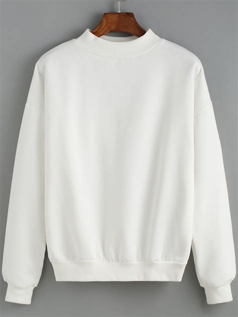 What To Wear With White Sweatshirt at Jane Myrtis blog