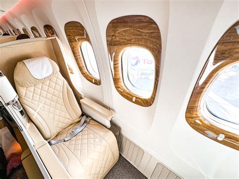 Emirates 777 Business Class 的图像结果