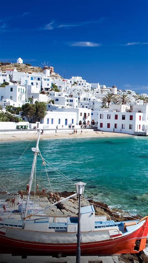 Mykonos town bay view, Mykonos Island, Greece | Windows Spotlight Images