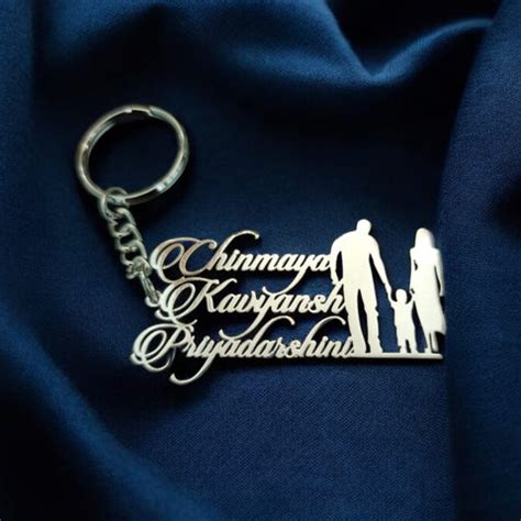 Family 3 Member Names Premium Keychain 92.5 Silver plated – Metllory Trends