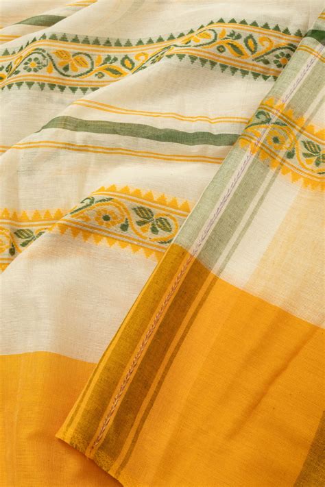 Off White Handloom Dhaniakhali Cotton Saree | Avishya.com