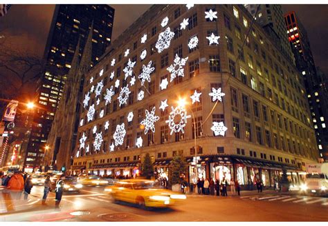 World Visits: Fifth Avenue | A Popular Street In New York - USA