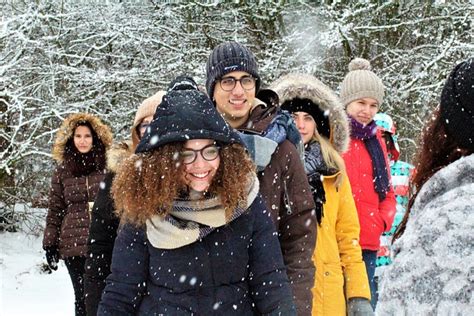 One Friend Left Out 的图像结果