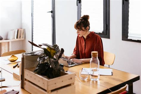 Busy Office Worker 的图像结果