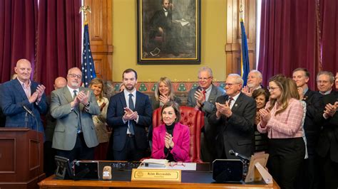 Iowa AEA bill and teacher pay increase, explained in 60 seconds