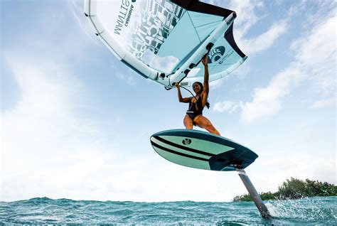 Upwind vs Downwind – New Wave Kiteboarding