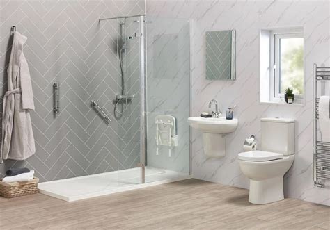 Wet Room vs Walk-In Shower: What’s Safest for Older Adults?