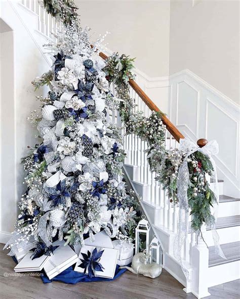 Stairway Christmas Decorating Ideas 100 Awesome Christmas Stairs