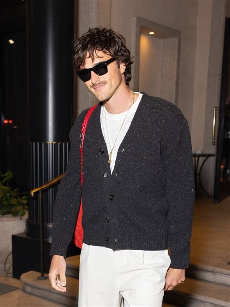 Pin by Gerardo Cedillo on Jacob Elordi | Streetwear men outfits, Style ...