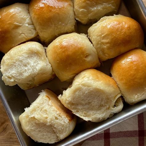 Soft and Fluffy Homemade Hawaiian Rolls - Our Handcrafted Home