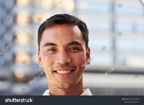 East Asian Person 的图像结果