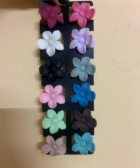 NEW STOCK! Beautiful Multi colour flower clips packet of 6(small) – GOSUAS