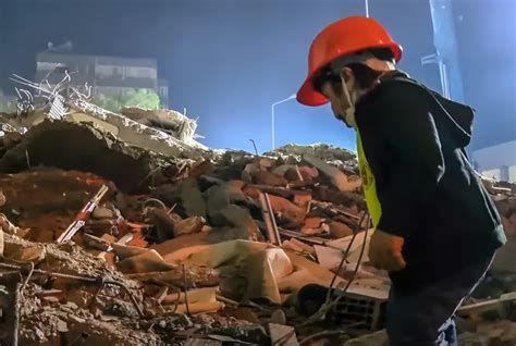 1999年土耳其地震:1999年8月17日凌晨，土耳其中部和西部地區發生 -百科知識中文網