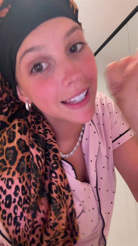 Emily Trapp (@emilytrappxo) - Urlebird