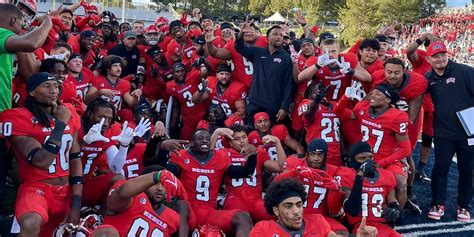 UNLV gets votes in Top 25 poll after 45-27 win over UNR