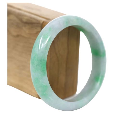 RealJade Co. "Classic Bangle" Genuine Jadeite Jade Apple Green Bangle Bracelet For Sale at 1stDibs