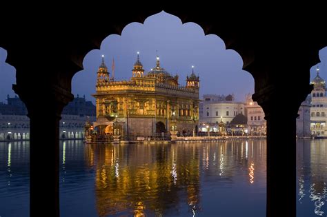 Just 12 stunning photos of the Golden Temple in Amritsar | Condé Nast ...