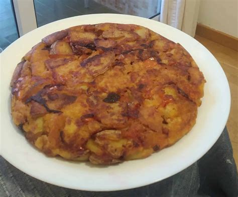 Ajo Mulero - A vegan Spanish tortilla made with stale bread