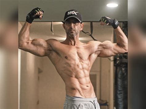 Hrithik Roshan reveals why he had to 're-install Instagram'
