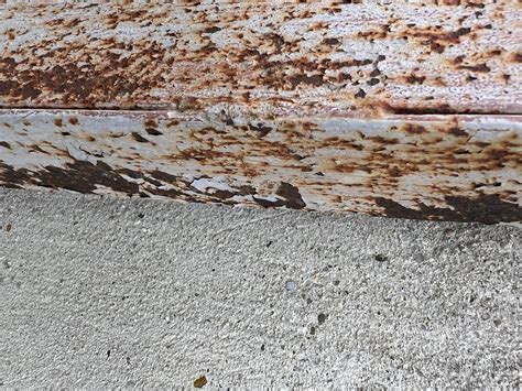 How to clean rusty metal — Royal Cleaning