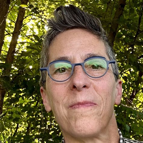 Amazon.in: Alison Bechdel: books, biography, latest update