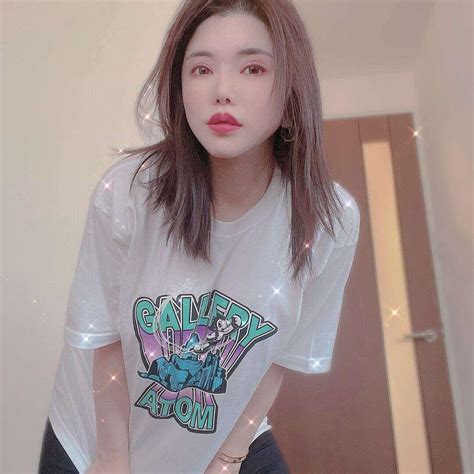 How Much Does Anri Okita Earn From OnlyFans? Age, Bio, Wiki, Height, Boyfriend, Family ...