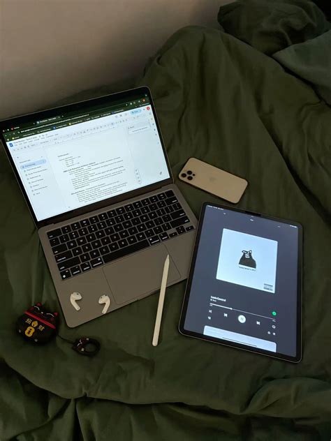 Apple Products | apple ecosphere | study aesthetics | Green | clean boy ...