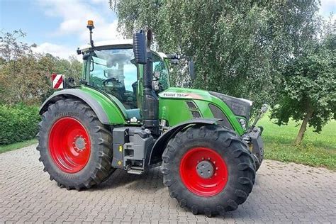 Vollausstattung: Fendt 724 VarioS4 Profi Plus Traktor für 174.930 Euro ...