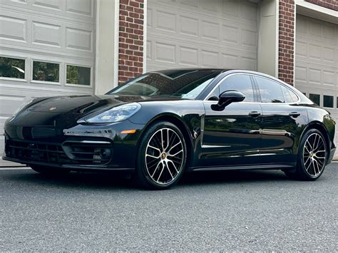2022 Porsche Panamera Coupe