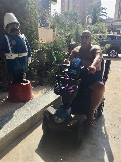 APARTAMENTOS TORRE SAN DIEGO (Benidorm) - Hotel Reviews, Photos, Rate ...