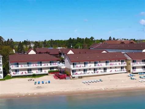 13 Best Hotels in Mackinaw City for 2026 | U.S. News Travel