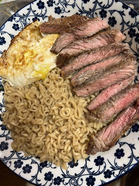 Maruchan beef ramen with an overcooked egg : r/ramen