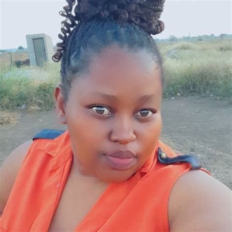 Ncobile innocentia - English teacher - ₹127/h