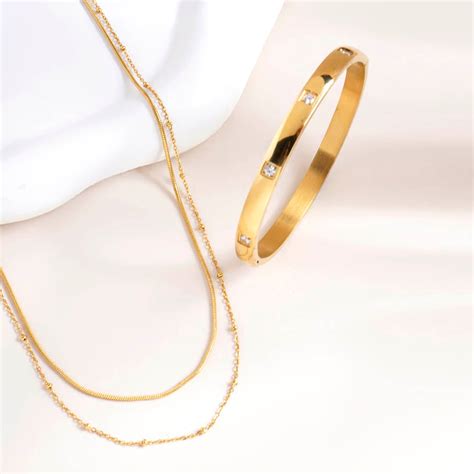 Double layer choker necklace & Dazzling Stone Bangle Bracelet Combo Se ...