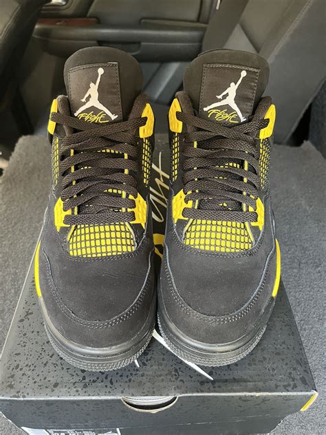 Jordan Thunder 4 Size 9 for Sale in Dallas, TX - OfferUp