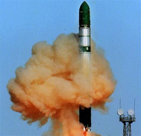 俄“萨尔马特”新重型洲际导弹首次试验_科普中国网