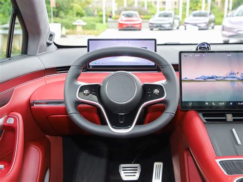 Alienware R7 Interior 的图像结果