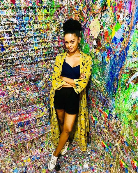 Crystal-Donna Roberts bio: age, family, breast cancer, awards, profiles ...