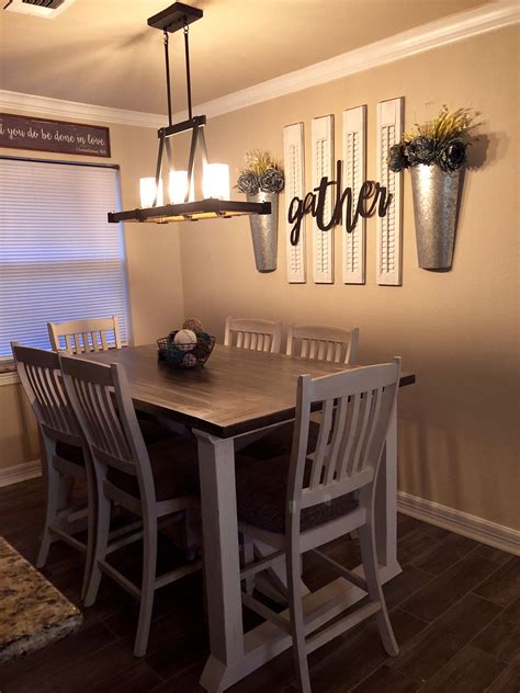 Simple Farmhouse Dining Room Decor